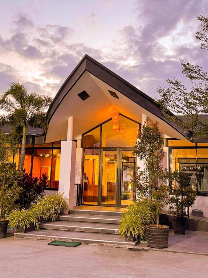 Rl Resort And Leisure Park Porac Esterno foto